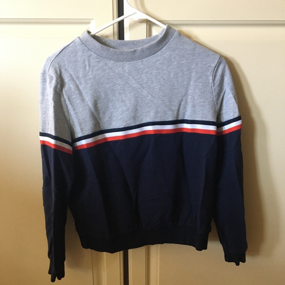 crew neck
